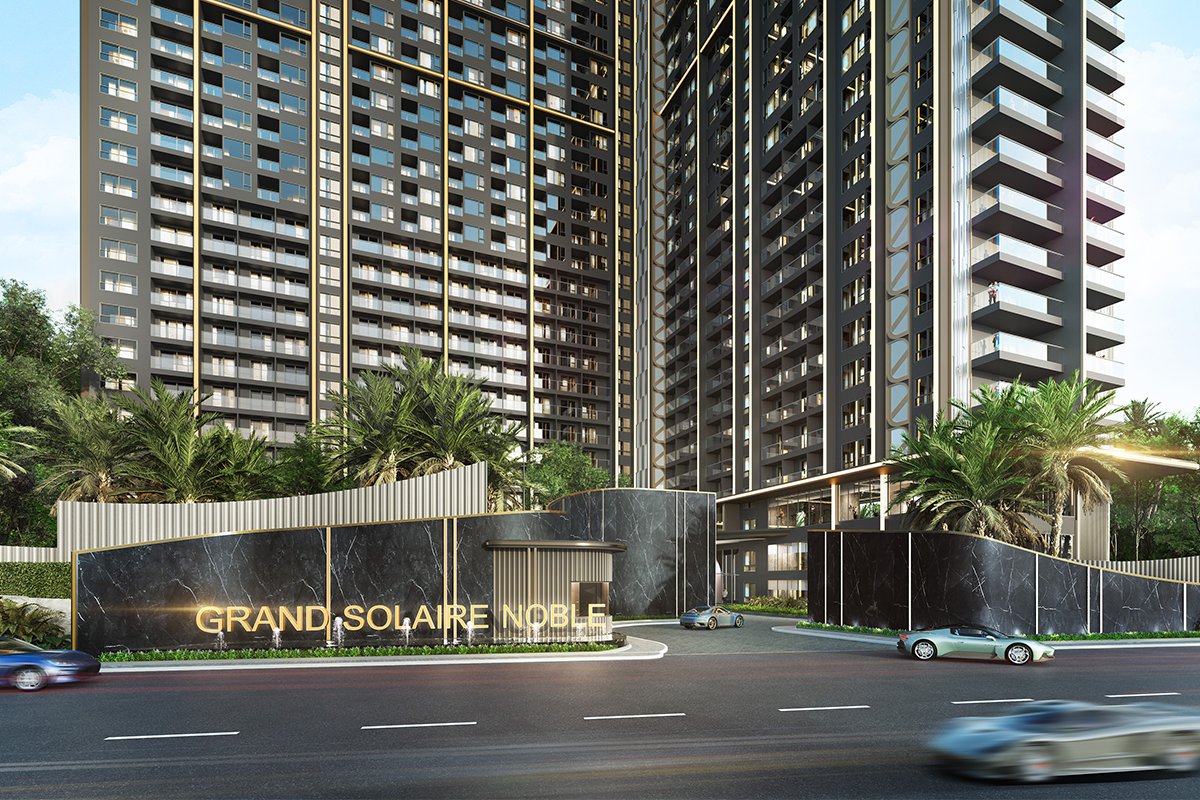 Grand Solaire Noble — grand entrance gate